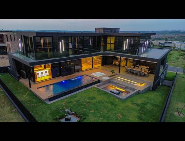 5 BEDROOM HOUSE FOR SALE IN STEYN CITY